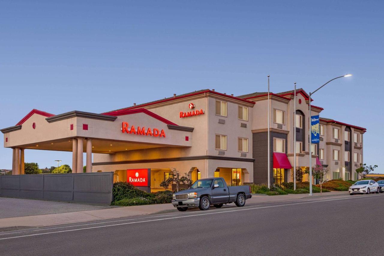 Ramada By Wyndham Marina Hotel Exterior foto